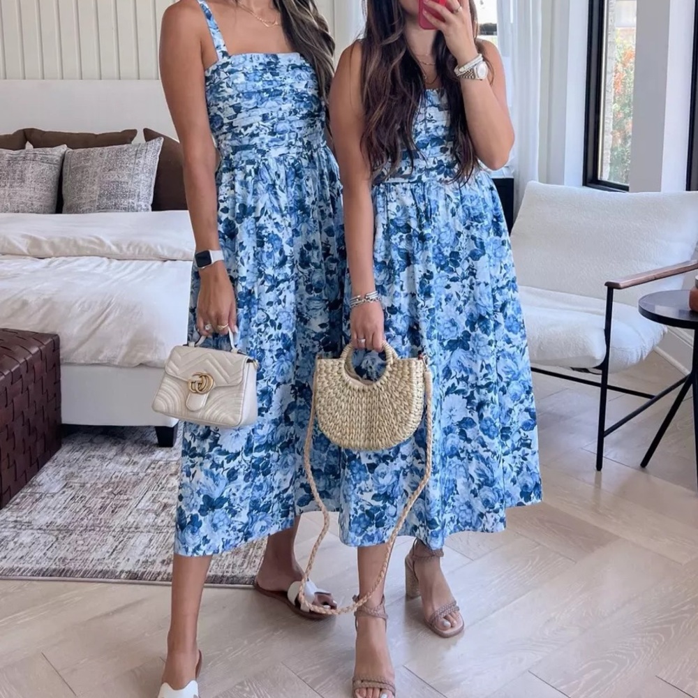 NWT Abercrombie & Fitch Emerson Blue Floral Smocked Midi Dress | Size S